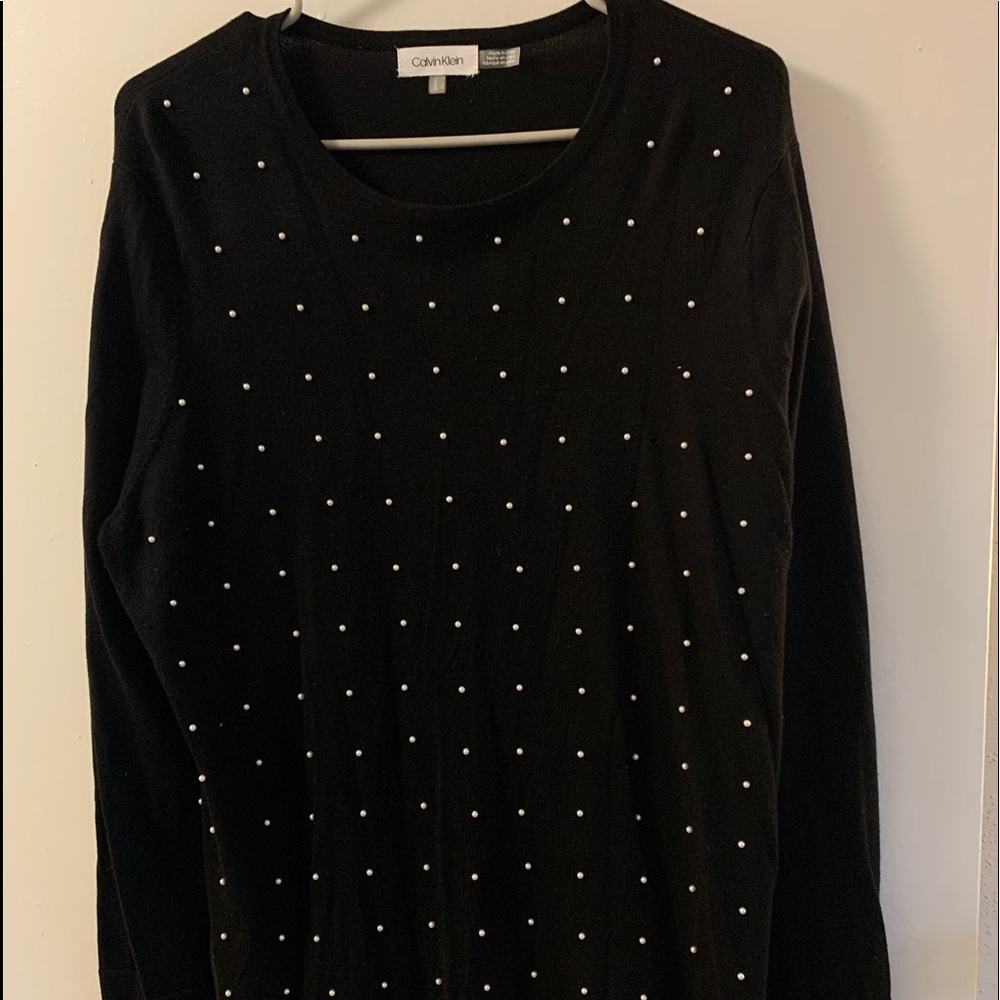 🌸 Calvin Klein Black Sweater w/ Pearls